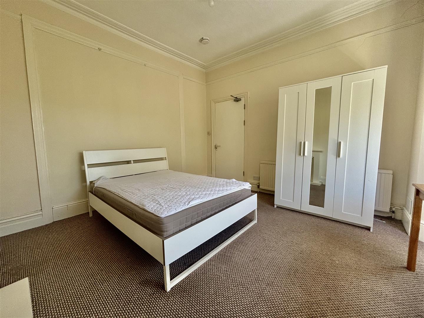Knoll Avenue, Uplands, Swansea, SA2 0JE